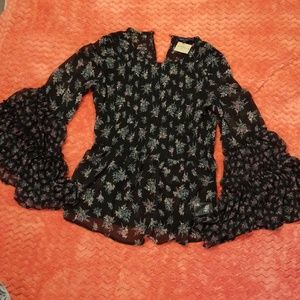 Woman American eagle top